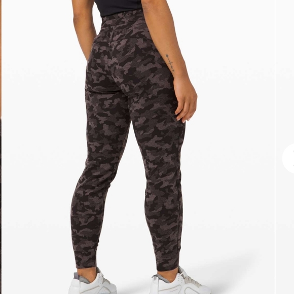 Lululemon ready to rulu hi-rise jogger camo - Picture 7 of 8